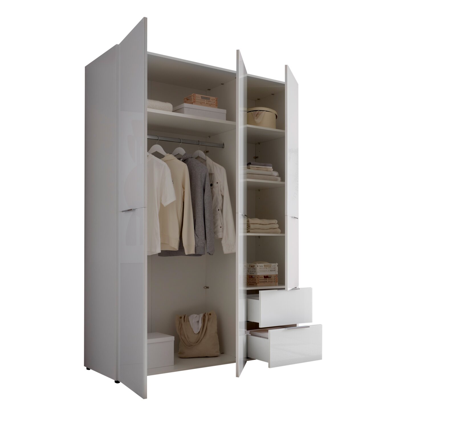Weißer Kleiderschrank mit geöffneten Türen und zwei ausgezogenen Schubladen, innen mit Kleiderstange, Regalböden und gefalteter Wäsche, schräg von vorn links (3/4-Ansicht) fotografiert.