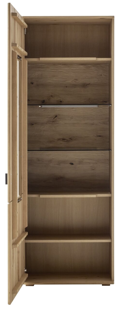 Geöffnete Vitrine aus Holz mit mehreren Regalböden, frontal betrachtet.