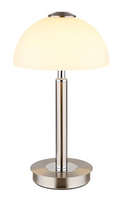 Moderne Tischleuchte ULDIN mit rundem, cremefarbenem Lampenschirm und silbernem Standfuß, frontal abgebildet.