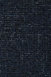 Nahaufnahme eines dunkelblauen, strukturierten Stoffmusters in Draufsicht