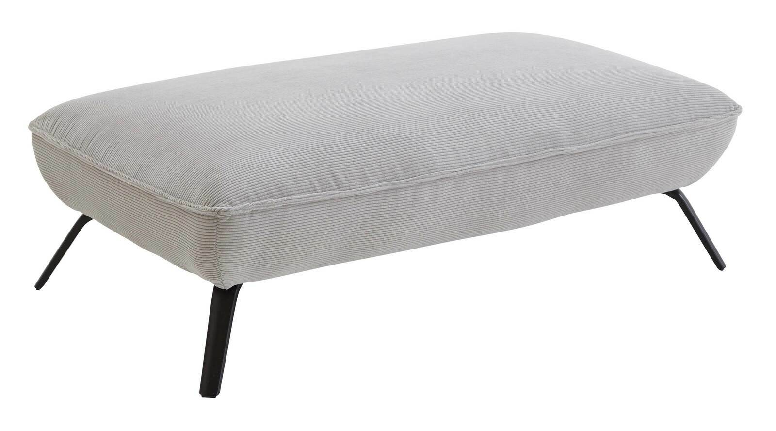 Rechteckiger Hocker mit hellgrauem Stoffbezug und schwarzen Metallbeinen, seitliche Perspektive