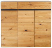 Frontansicht eines XL-Schuhschranks aus hellem Holz mit mehreren Türen und Schubladen.