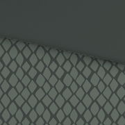 Wendebettwäsche mit geometrischem Muster in dunklen Grüntönen, Draufsicht