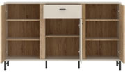 Vooraanzicht van een dressoir met open deuren en een lade, in houtlook met zwarte poten.