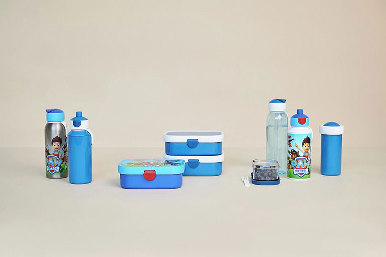 Mepal Campus-Set 2-tlg PAW PETROL Paw Patrol Campus-Set 2-tlg. mit blauen und weißen Brotdosen und Trinkflaschen, frontal abgebildet.