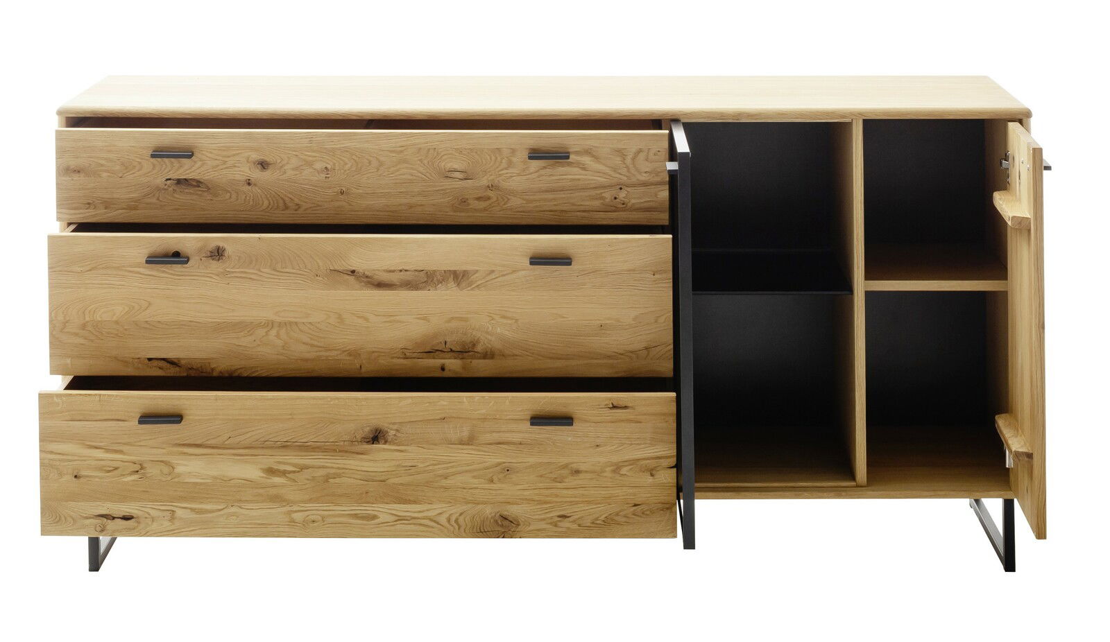 Frontale Ansicht eines modernen Sideboards aus Holz mit drei Schubladen und einem offenen Schrankbereich.