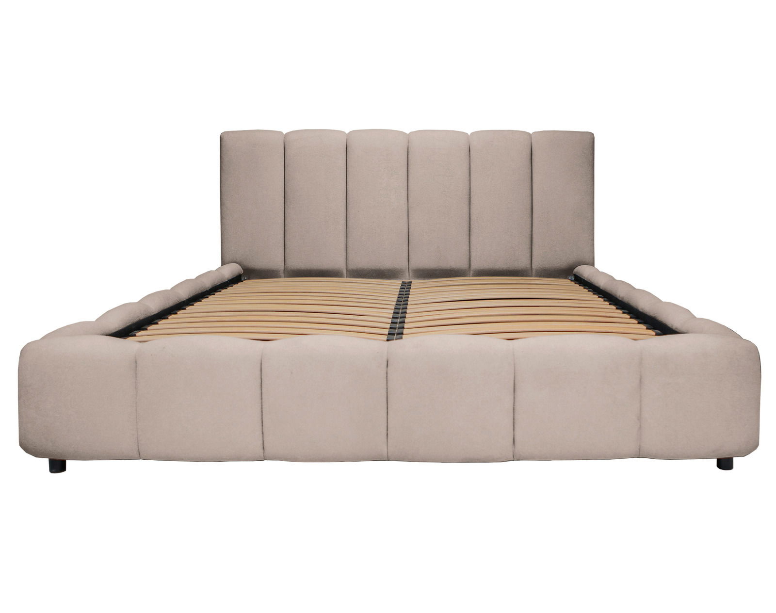 Frontale Ansicht eines beige gepolsterten Bettgestells mit Lattenrost.