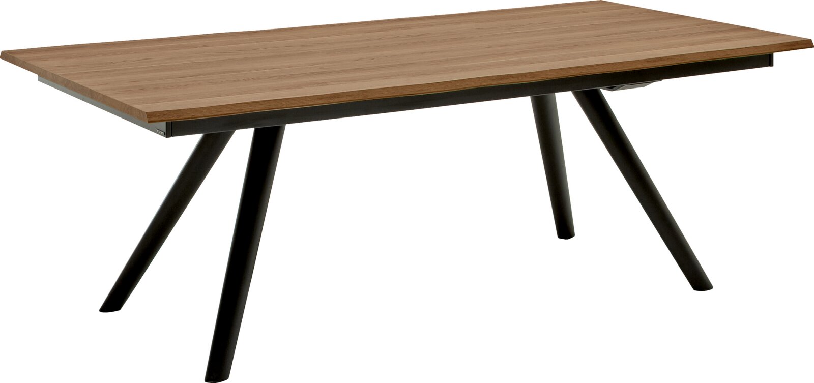 Moderner Esstisch mit rechteckiger Holzplatte und schräg gestellten schwarzen Metallbeinen, Ansicht schräg von vorn