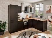 Moderne Küche mit Eckunterschrank in schwarzem Design, fotografiert aus einer leicht erhöhten Perspektive, die den gesamten Raum zeigt.