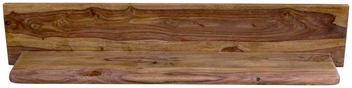 Wandboard aus Holz in Frontalansicht mit natürlicher Maserung