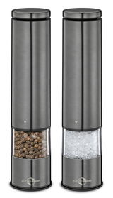 Zwei elegante Edelstahlmühlen für Pfeffer und Salz, frontal abgebildet. Die linke Mühle ist mit Pfefferkörnern gefüllt, die rechte mit grobem Salz.