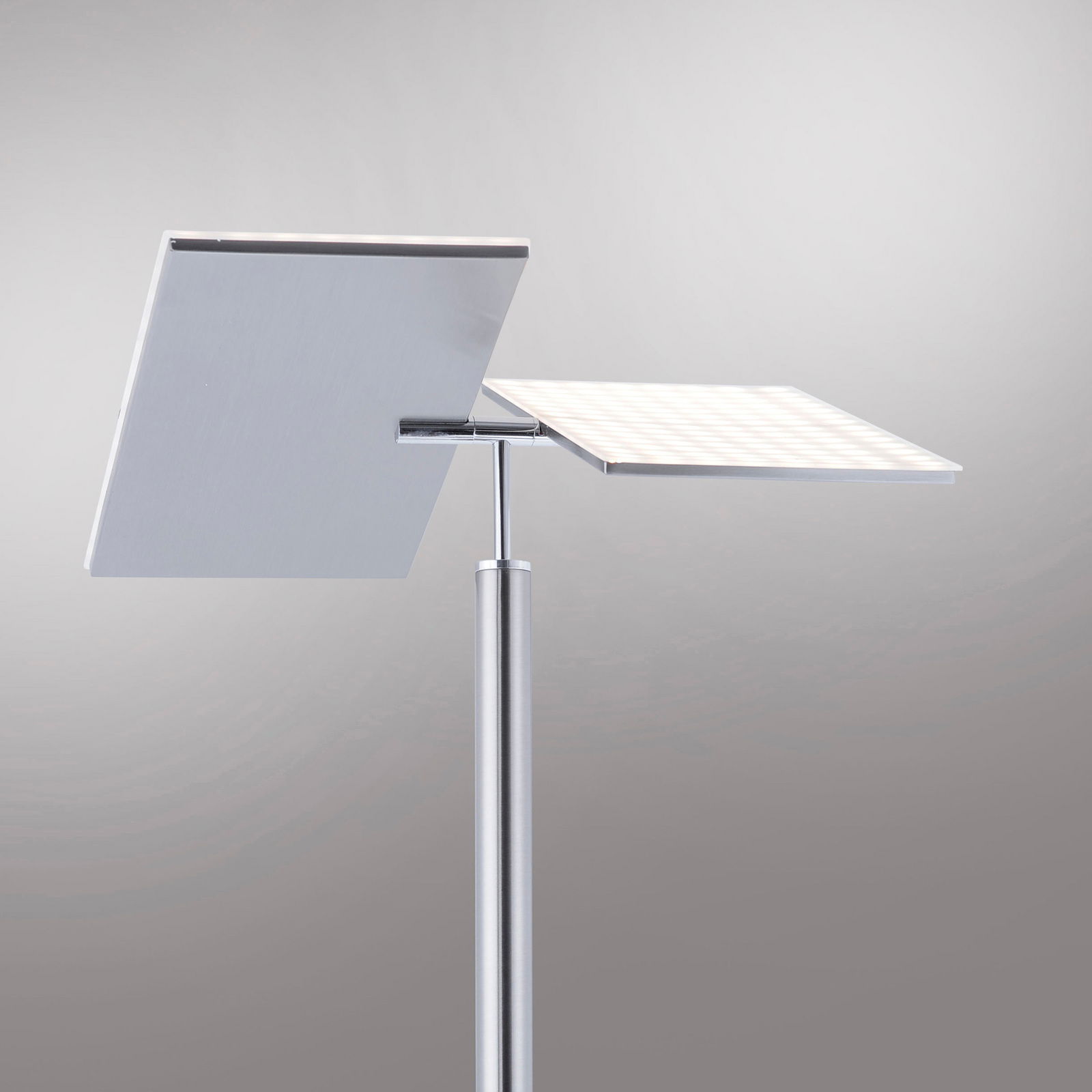 Moderne LED-Stehleuchte mit zwei rechteckigen Leuchtflächen, seitliche Perspektive