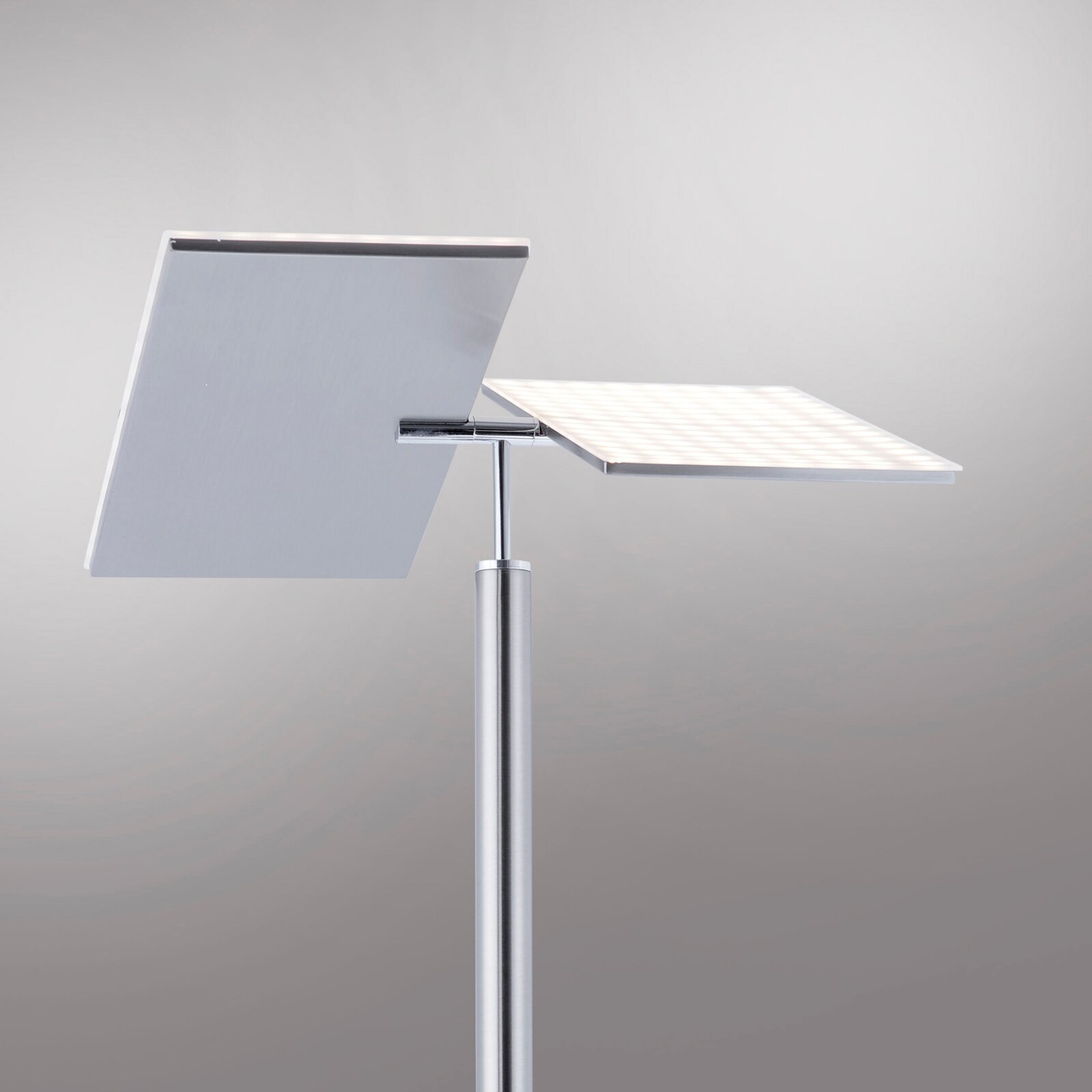 Moderne LED-Stehleuchte mit zwei rechteckigen Leuchtflächen, seitliche Perspektive
