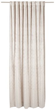 Dekoschal in Cremefarbe mit dezentem Muster, frontal aufgenommen