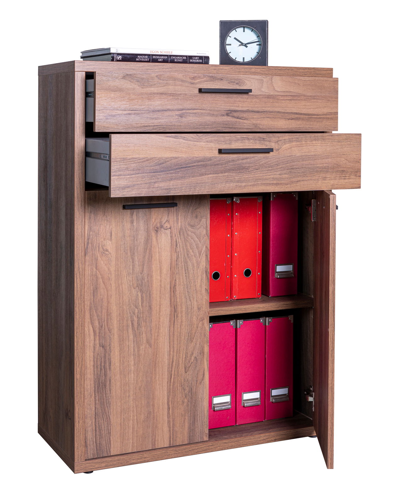 Holzschrank mit zwei offenen Schubladen und einer geöffneten Tür, gefüllt mit roten Ordnern, aus der Perspektive von vorne links.