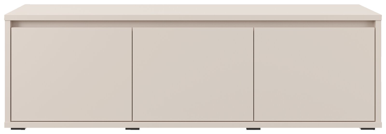 Recht van voren afgebeeld laag dressoir in licht taupe met drie grote, greeploze deuren en een strak modern ontwerp.
