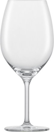 Bordeauxglas aus klarem Glas, frontal fotografiert