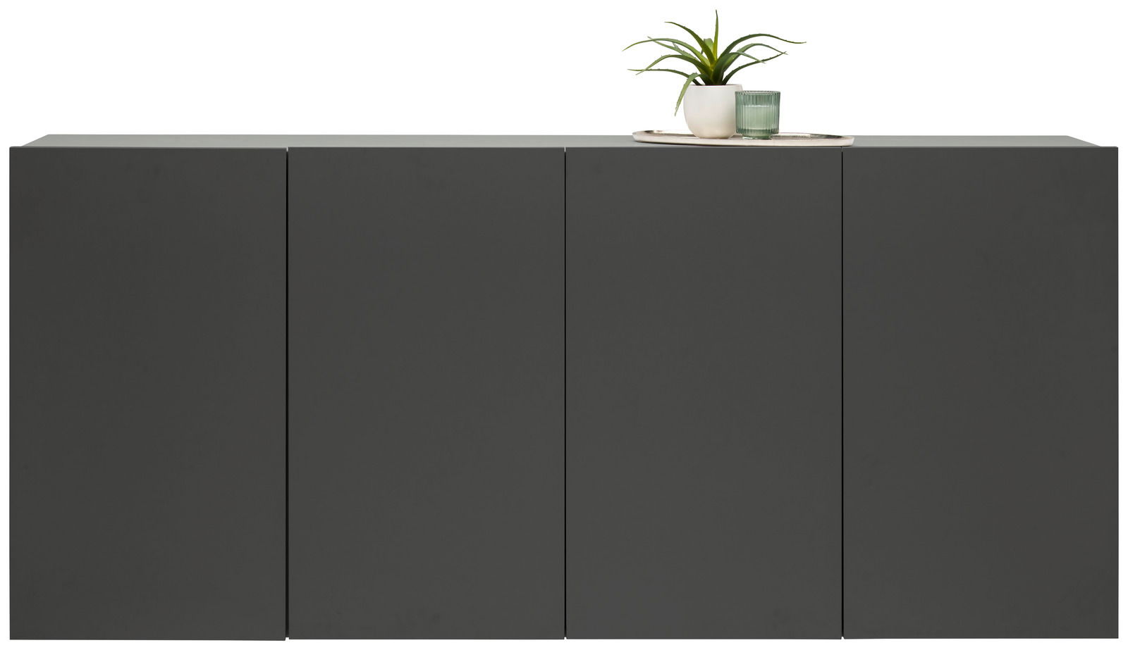Frontale Ansicht eines modernen, schwarzen Hängesideboards mit vier Türen, dekoriert mit einer Pflanze und einem Glas auf der Oberseite.