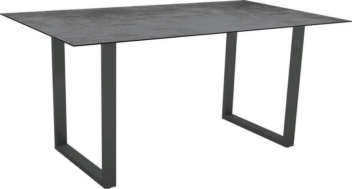 Stern Gartentisch KUFENTISCHSYSTEM Moderner Gartentisch mit rechteckiger Tischplatte und stabilen Metallbeinen, seitliche Perspektive