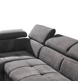 Graue Eckgarnitur mit verstellbaren Kopfstützen, Nahaufnahme von der Seite