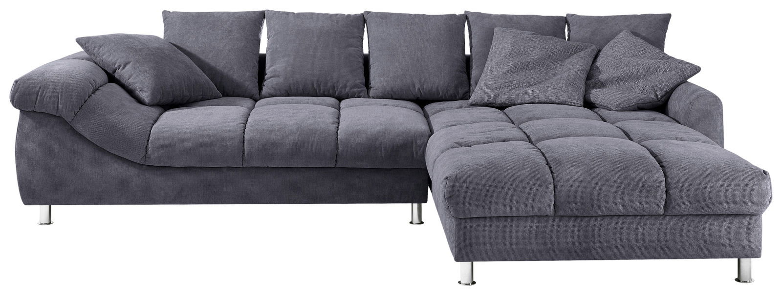 Graues Ecksofa mit fünf Rückenkissen und zwei Zierkissen, Ansicht von vorne.