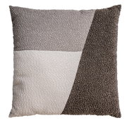 Dekoratives Kissen 45x45cm mit geometrischem Muster in verschiedenen Grautönen, Vorderansicht