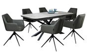 Essgruppe mit rechteckigem Tisch und sechs modernen Armlehnstühlen, seitliche Perspektive