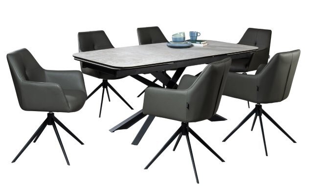 Essgruppe mit rechteckigem Tisch und sechs modernen Armlehnstühlen, seitliche Perspektive