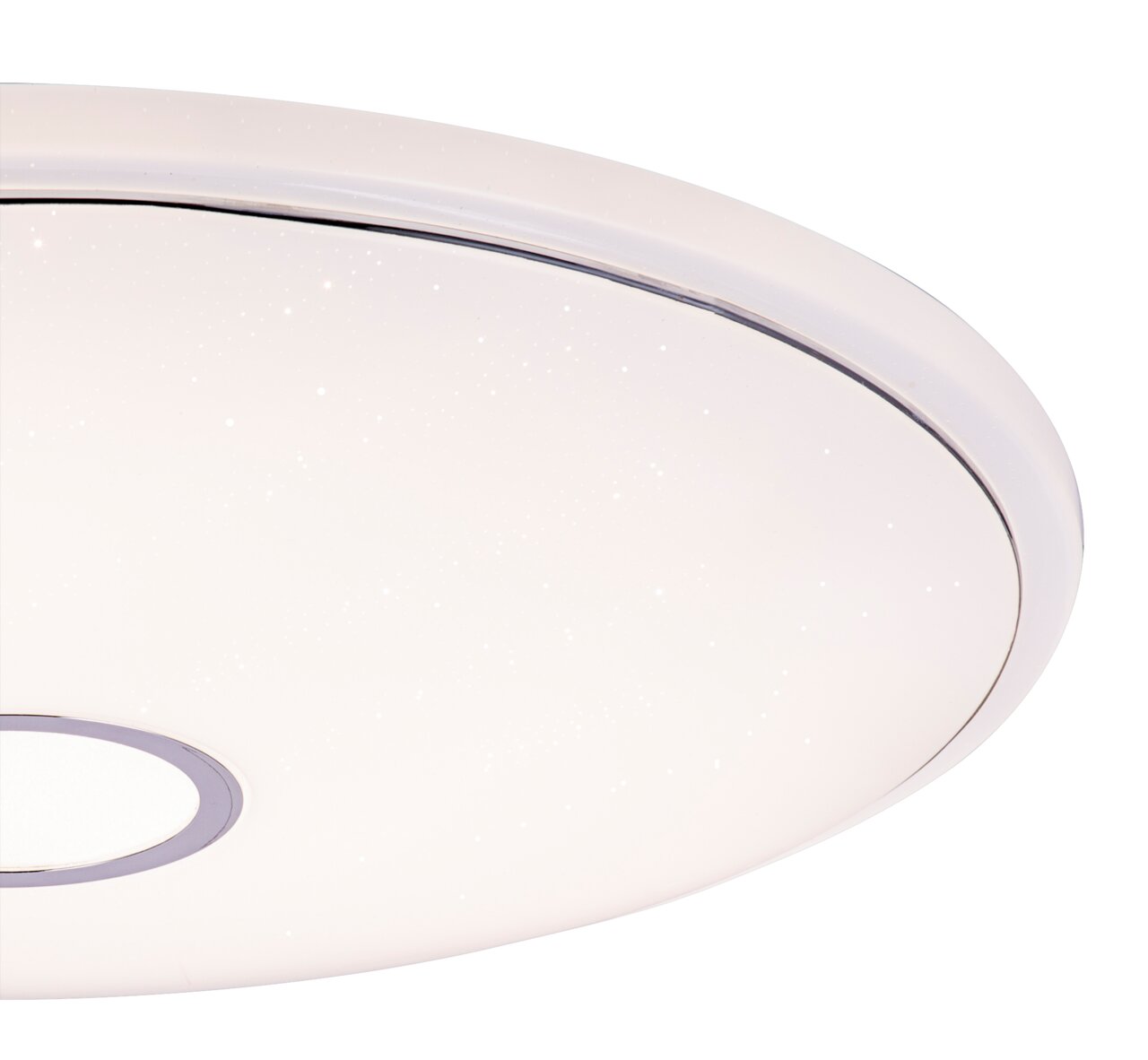 Nahaufnahme einer modernen, runden Deckenleuchte mit glatter, weißer Oberfläche und dezentem Glitzereffekt.