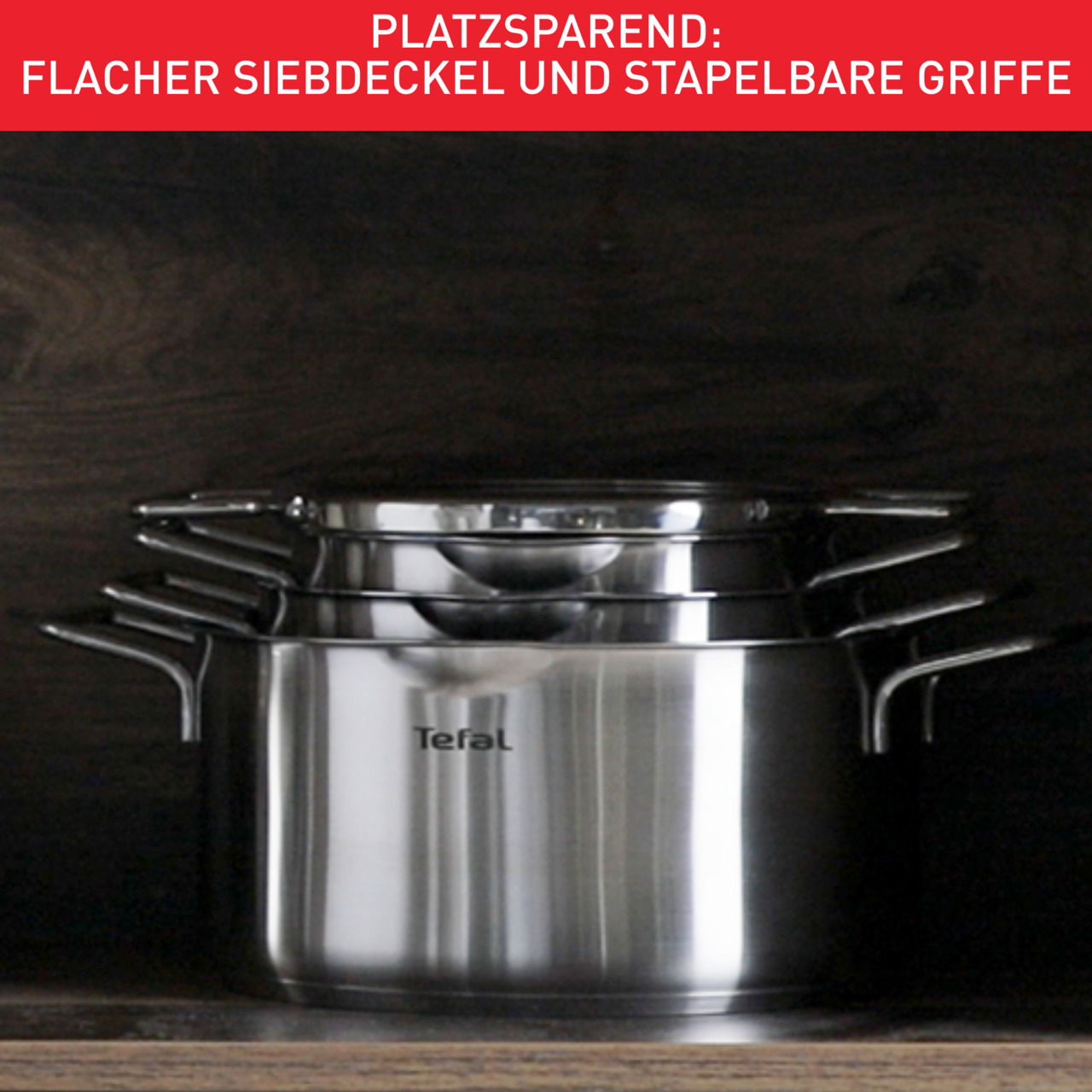 Topfset 6-tlg. Nordica aus Edelstahl, platzsparend gestapelt mit flachem Siebdeckel und stapelbaren Griffen, seitliche Perspektive