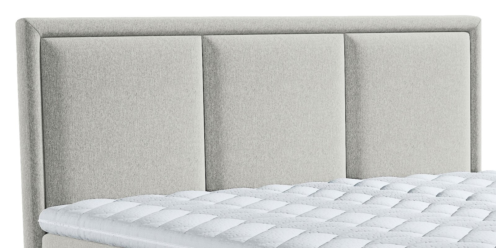 Lichtgrijs gestoffeerd bed met een hoog, driedelig gepolsterd hoofdbord en witte matras, schuin van voren afgebeeld