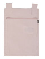 Mauvefarbene Betttasche von Flexa, frontal abgebildet mit zwei Befestigungslaschen.