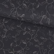 Dunkelblaue Bettwäsche mit floralem Muster aus weißen Zweigen und Blättern, Draufsicht
