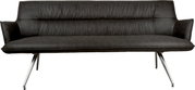 Dunkelgraues Sofa mit gepolsterter Rückenlehne, Armlehnen und schrägen Metallfüßen, frontal aus der Vorderansicht freigestellt auf weißem Hintergrund