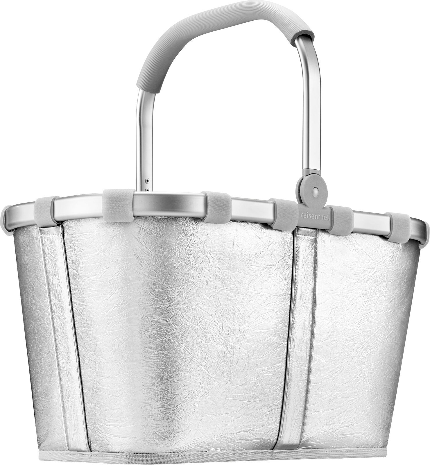 Silberfarbener Einkaufskorb von reisenthel mit Metallrahmen und gepolstertem Griff, Frontansicht auf weißem Hintergrund