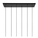 Moderne schwarze Pendelleuchte mit sechs Kabeln, von unten betrachtet.