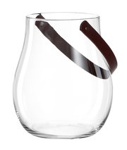 Windlicht mit Lederhenkel, 32 cm hoch, aus klarem Glas, seitliche Perspektive