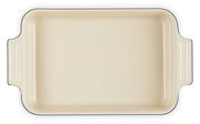 Rechteckige schwarze Auflaufform mit cremefarbener Innenfläche, Draufsicht