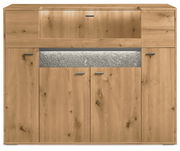 Frontansicht eines modernen Highboards aus hellem Holz mit mehreren Türen und einer dekorativen Steinleiste.