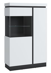 Moderne Highboardvitrine in Weiß mit Glasregal, seitliche Perspektive