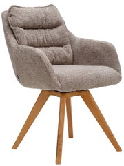 Comfortabele fauteuil met gestoffeerde zitting en rugleuning, van bruine stof, op houten poten. Zijaanzicht.