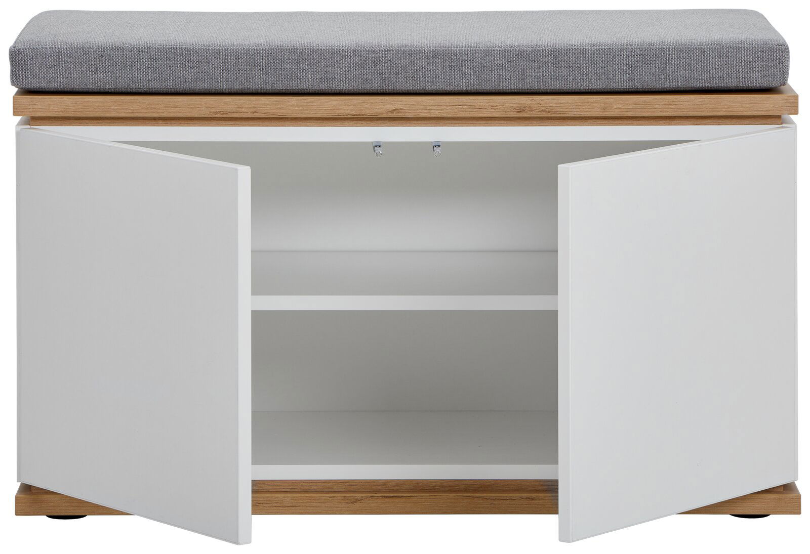 Garderobenbank mit grauem Sitzpolster, zwei offenen weißen Türen und einem Regalbrett, frontal betrachtet.