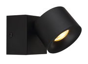 Schwarzer LED-Strahler von Globo Lighting, seitliche Perspektive, leuchtend