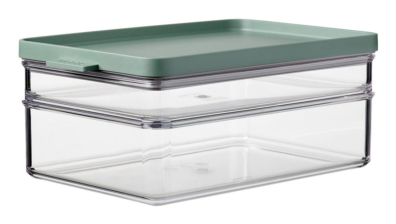 Rechteckige Kühlschrankdose mit grünem Deckel, seitliche Perspektive