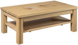 Holz-Couchtisch mit rechteckiger Form, zwei dekorativen Intarsien auf der Tischplatte und zusätzlicher Ablagefläche darunter, seitliche Perspektive