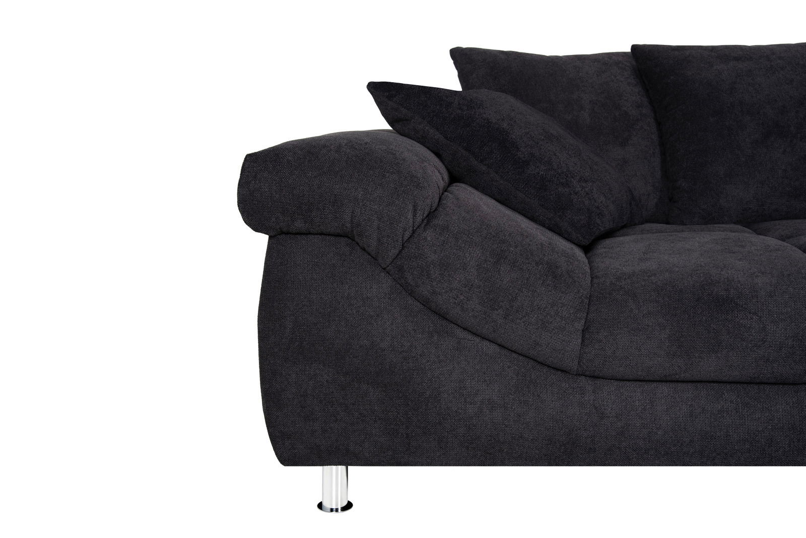 Dunkelgraue Rundecke mit weichen Kissen und verchromten Füßen, seitliche Perspektive