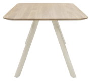 Moderner Esstisch mit Holzplatte und weißen Metallbeinen, seitliche Perspektive