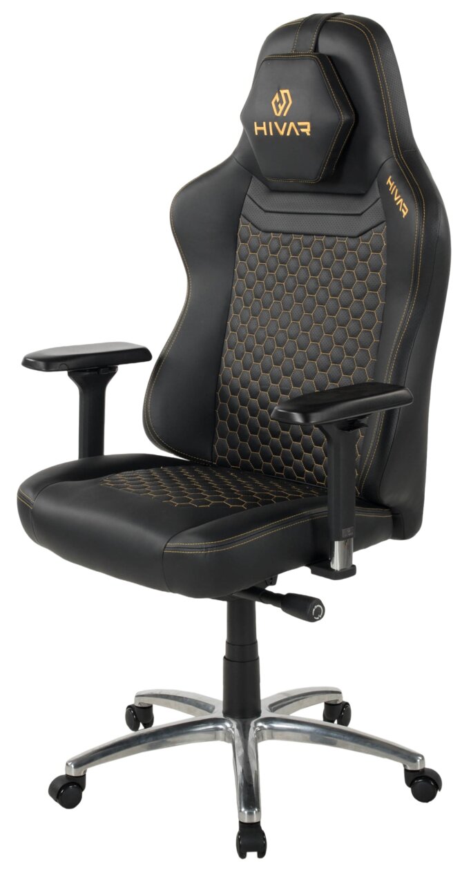 Schwarzer Gaming-Stuhl mit goldenen Nähten und sechseckigem Muster, seitliche Perspektive