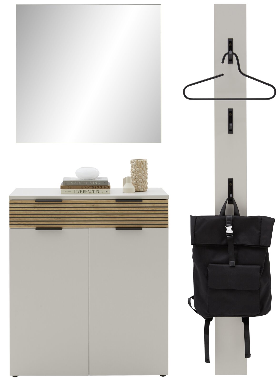 Voleo Garderoben-Set INDO Garderobenpaneel in Weiß mit drei schwarzen Haken, daran Kleiderbügel und schwarzer Rucksack, daneben weiße Kommode mit Holzfront und Wandspiegel, Frontansicht