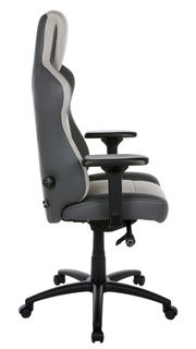 Seitliche Ansicht eines ergonomischen Gaming-Stuhls mit verstellbaren Armlehnen und gepolstertem Sitz in Grau und Schwarz.
